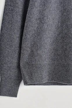 ABGERUNDETER PULLOVER AUS DOUBLEFACE-WOLLE