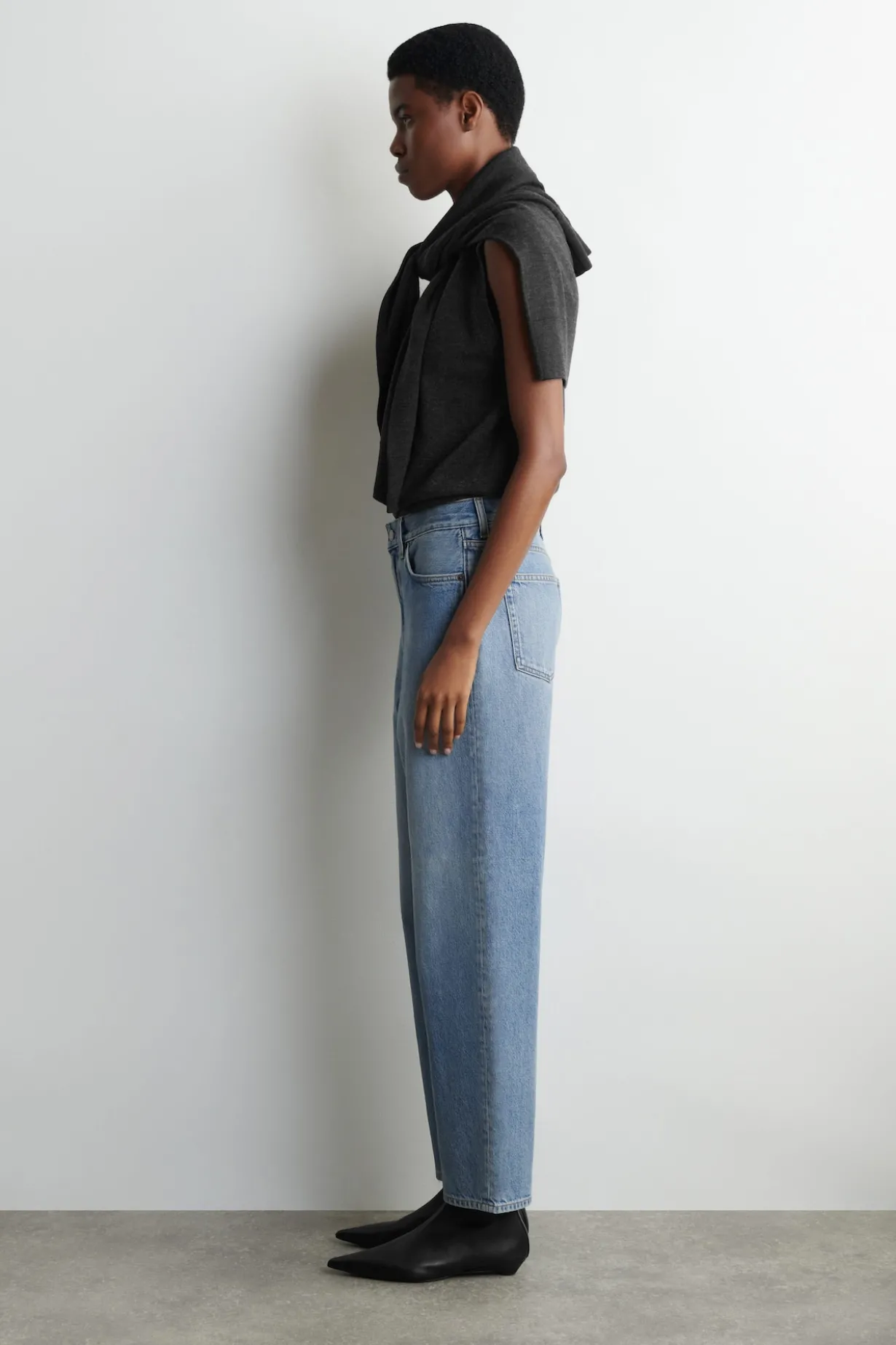 ARCH SCHMAL ZULAUFENDE JEANS