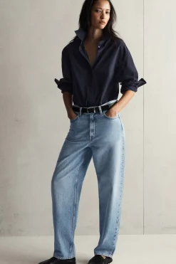ARCH SCHMAL ZULAUFENDE JEANS