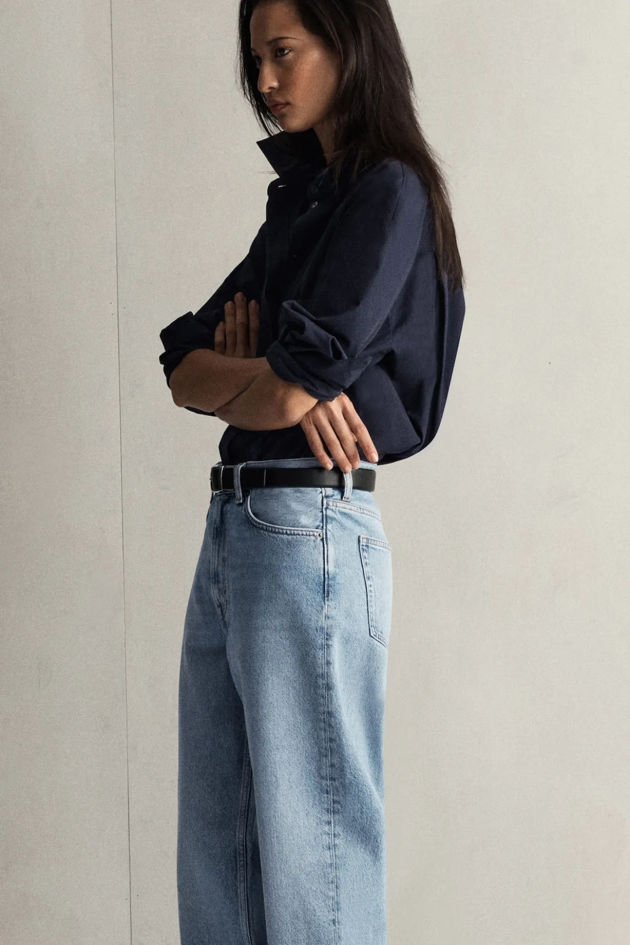 ARCH SCHMAL ZULAUFENDE JEANS