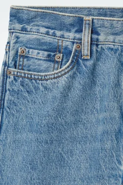 ARCH SCHMAL ZULAUFENDE JEANS