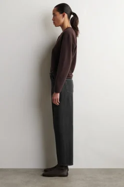 ARCH SCHMAL ZULAUFENDE JEANS
