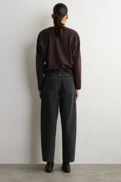 ARCH SCHMAL ZULAUFENDE JEANS