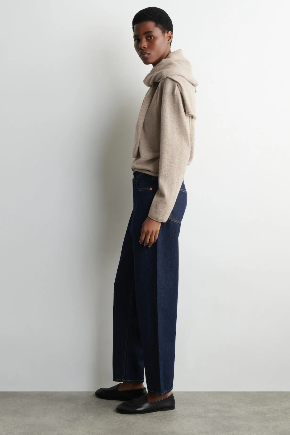 ARCH SCHMAL ZULAUFENDE JEANS