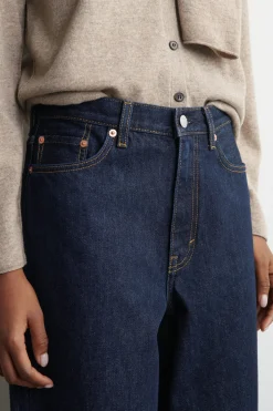 ARCH SCHMAL ZULAUFENDE JEANS