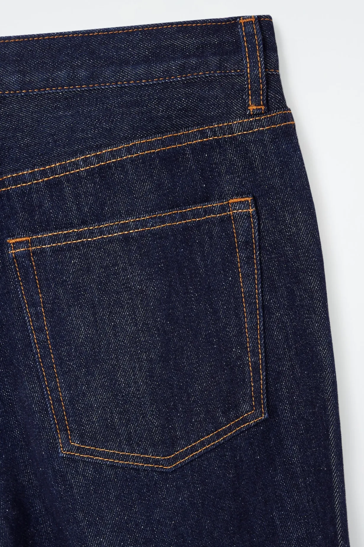 ARCH SCHMAL ZULAUFENDE JEANS