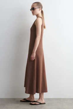 ASYMMETRISCHES MIDIKLEID AUS JERSEY