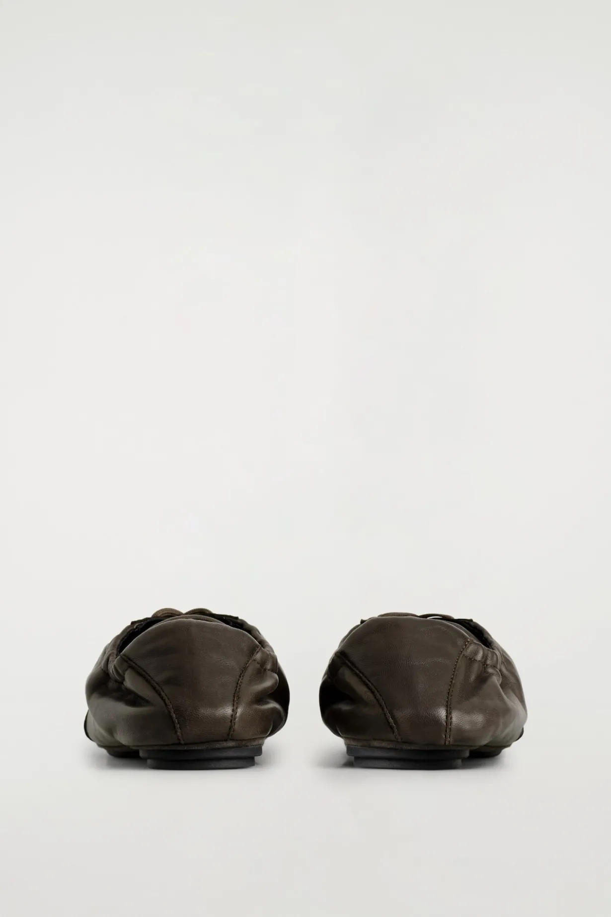 BALLERINA-SNEAKERS AUS LEDER