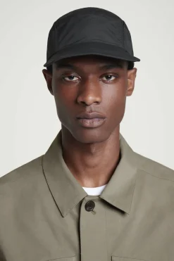 BASECAP AUS NYLON MIT MESH-EINSÄTZEN