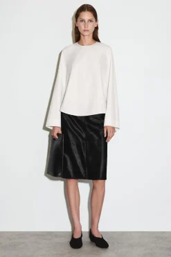 BAUMWOLLBLUSE MIT ABGERUNDETEM SAUM