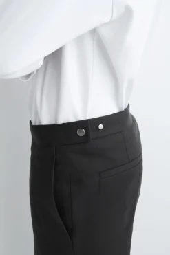 BAUMWOLLHOSE MIT SCHMALEM BEIN