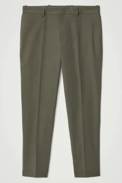 BAUMWOLLHOSE MIT SCHMALER PASSFORM