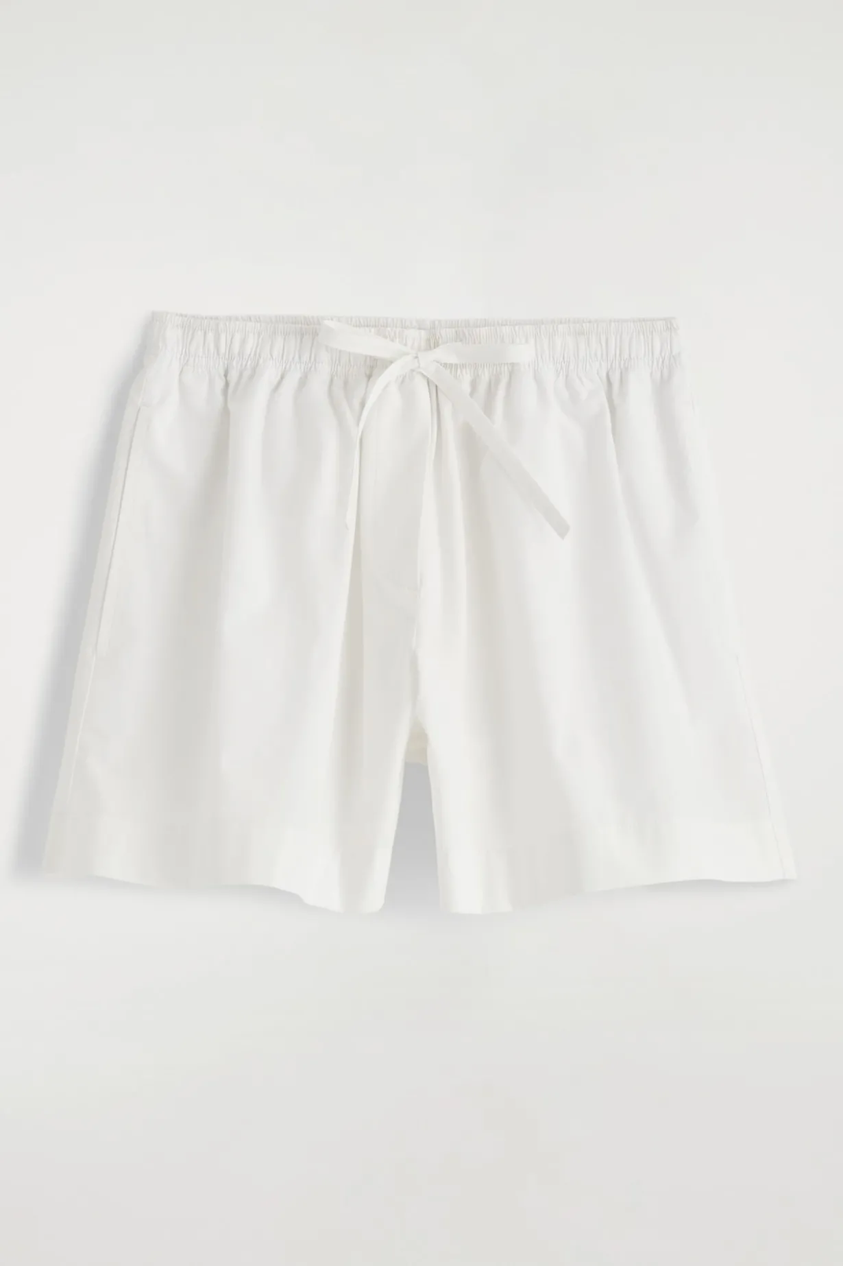 BAUMWOLLSHORTS MIT KORDELZUG