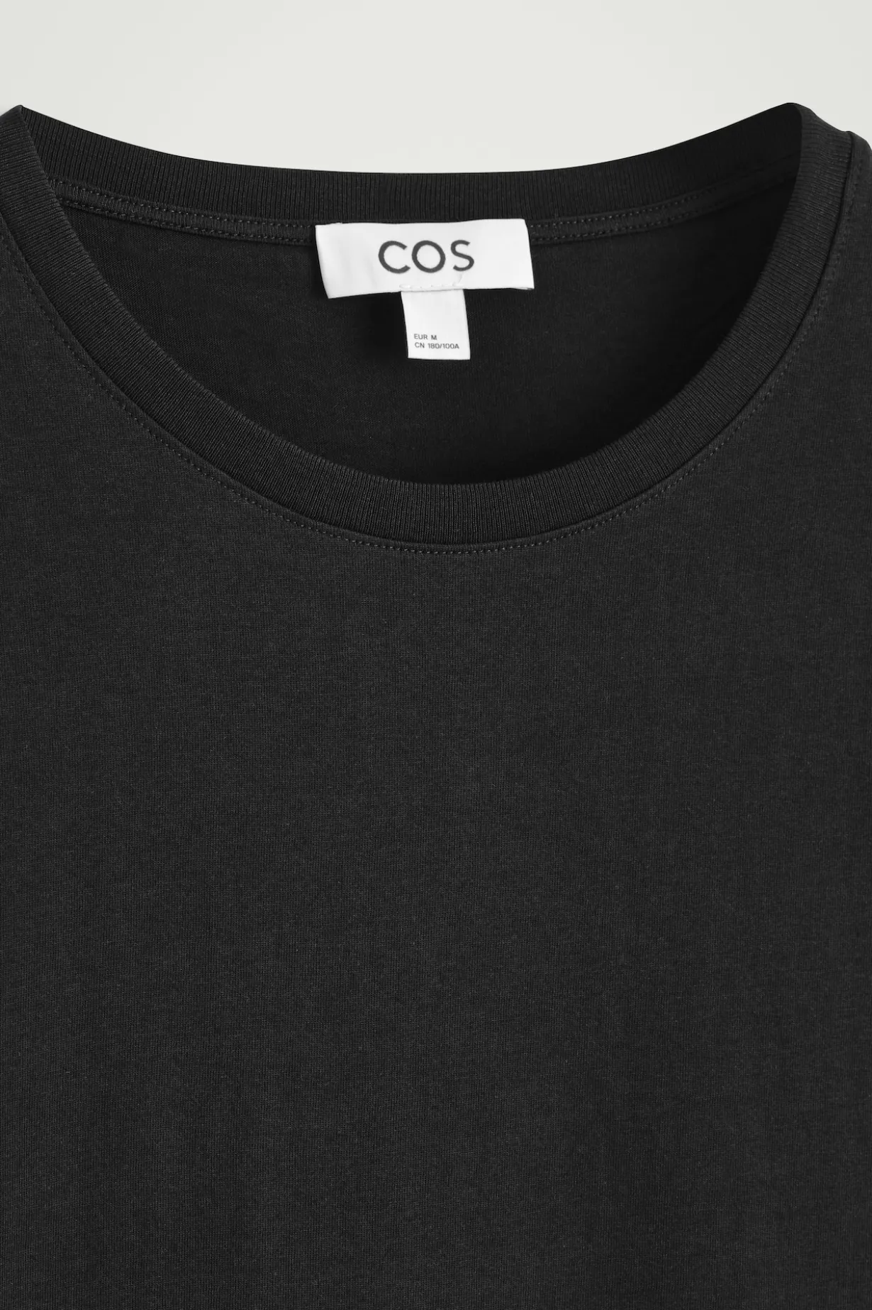 BAUMWOLL-T-SHIRT MIT RUNDHALSAUSSCHNITT