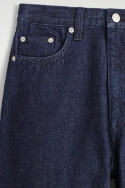 BAY JEANS MIT BARREL-BEIN