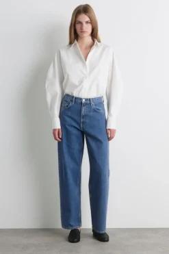 BAY JEANS MIT BARREL-BEIN