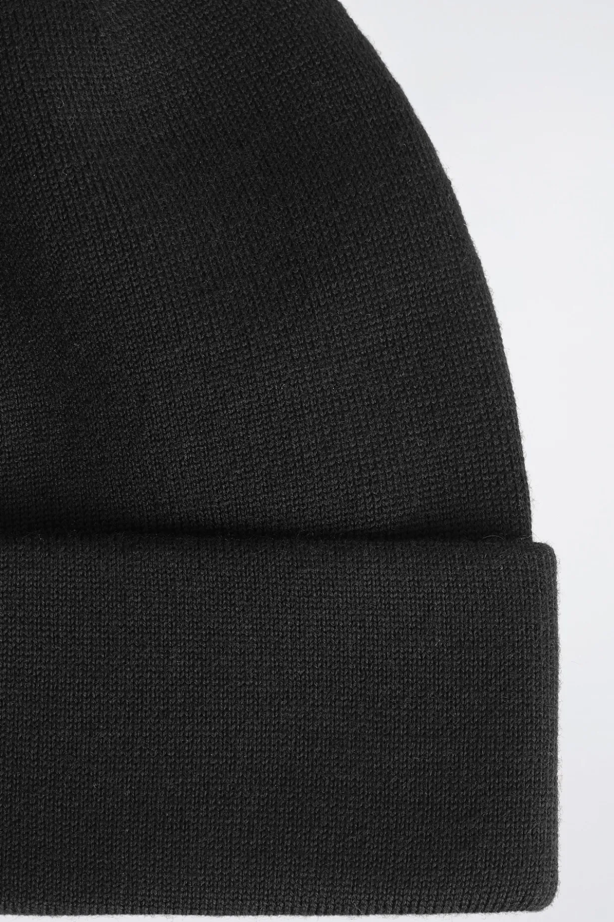 BEANIE AUS DOUBLEFACE-WOLLE