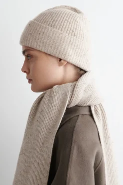 BEANIE AUS WOLL-KASCHMIR-MIX