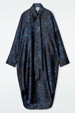 BEDRUCKTES MIDIKLEID MIT SCHALDETAIL