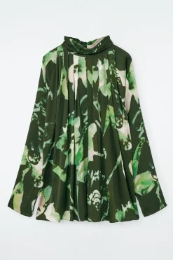 BLUSE MIT FALTEN UND FLEDERMAUSÄRMELN
