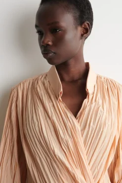 BLUSE MIT KNITTEROPTIK
