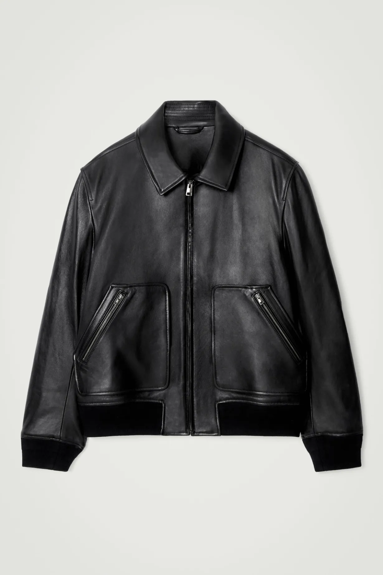 BOMBERJACKE AUS LEDER