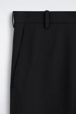 CHINOHOSE AUS BAUMWOLLE MIT WEITEM BEIN
