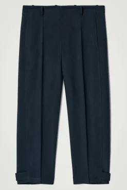 CHINOHOSE MIT BARREL-BEIN