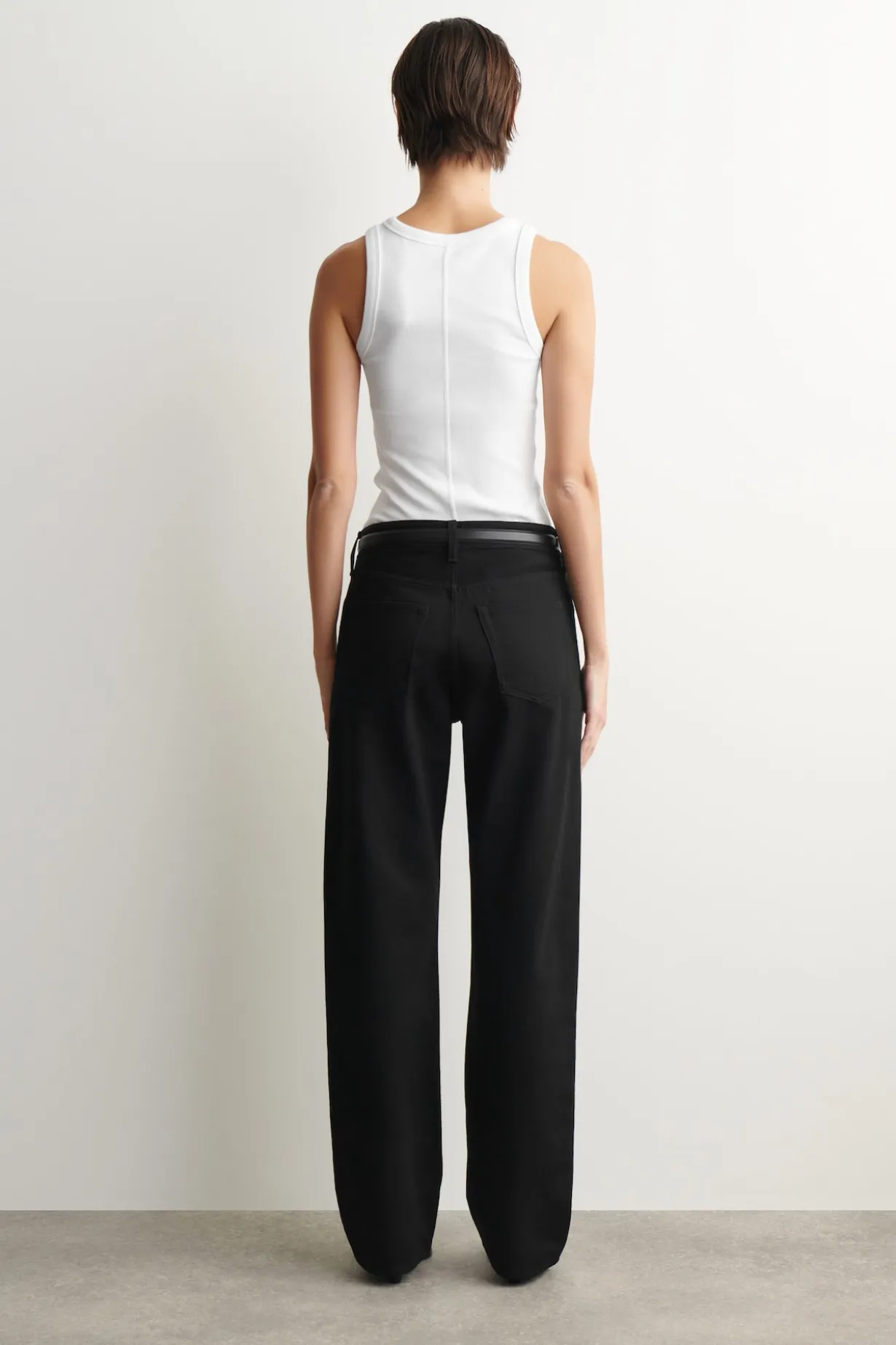 CHORD JEANS MIT GERADEM BEIN