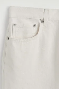 CHORD JEANS MIT GERADEM BEIN