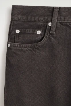 CHORD JEANS MIT GERADEM BEIN
