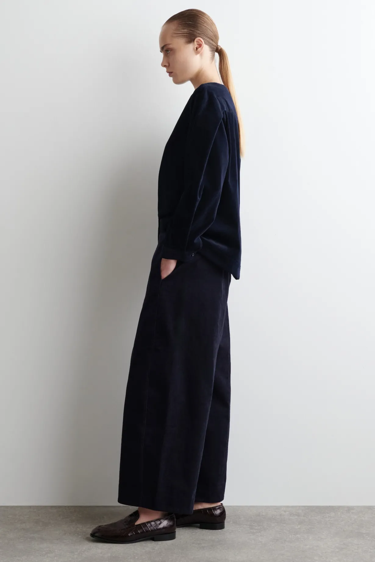 CORDHOSE MIT BARREL-BEIN