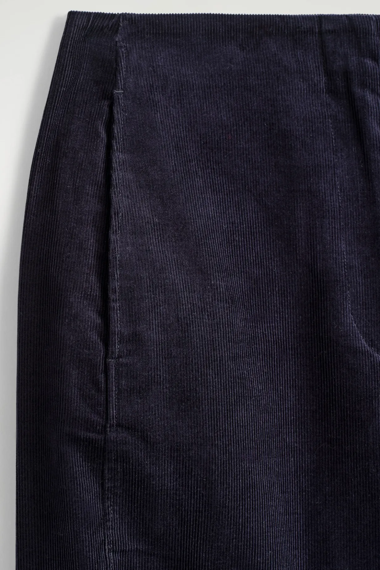 CORDHOSE MIT BARREL-BEIN