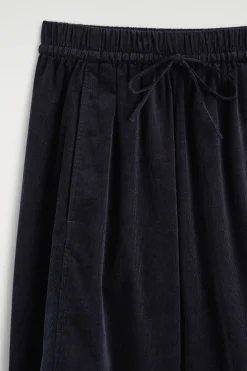 CORDHOSE MIT BARREL-BEIN UND ELASTISCHEM BUND