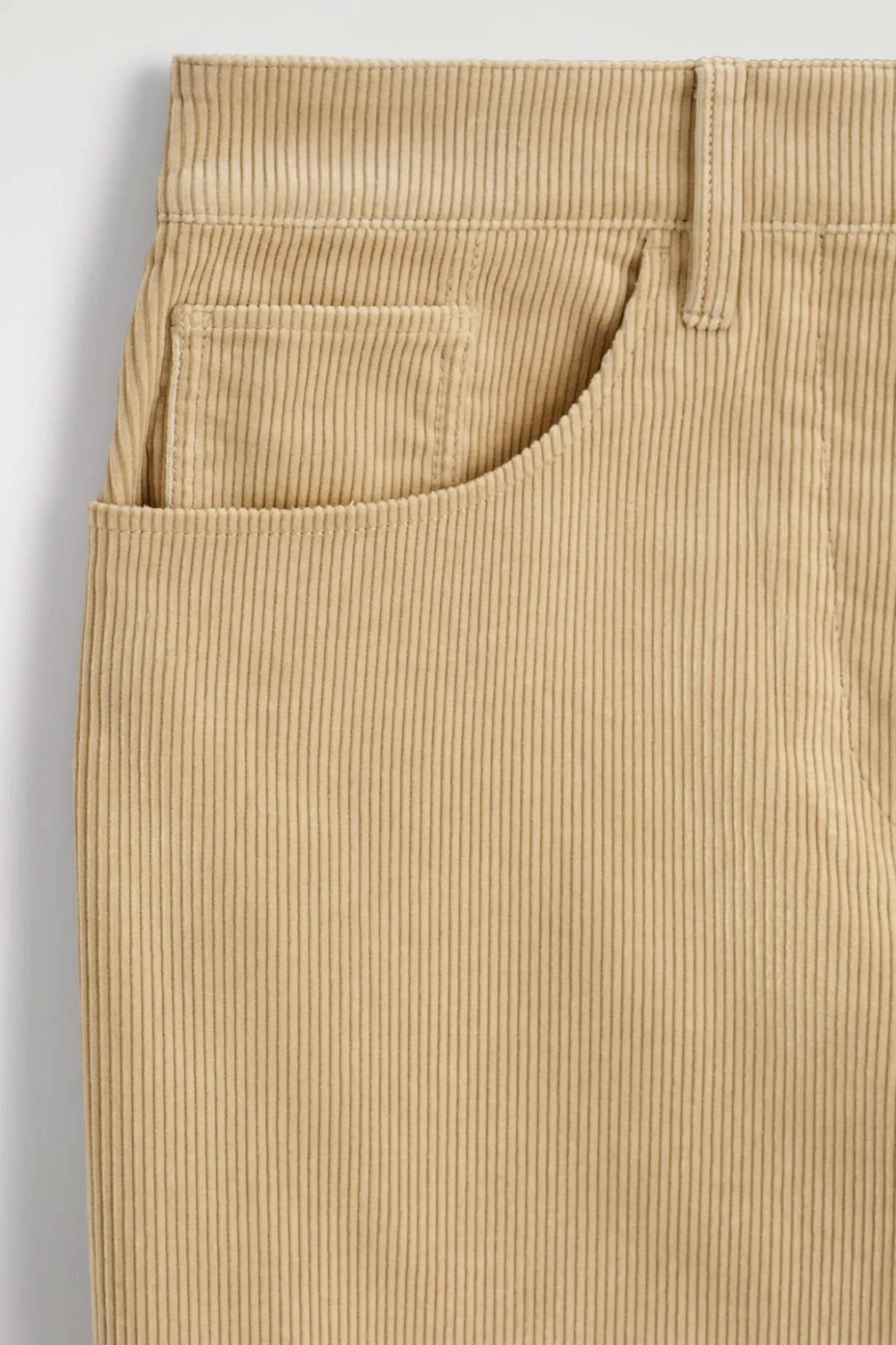 CORDHOSE MIT GERADEM BEIN