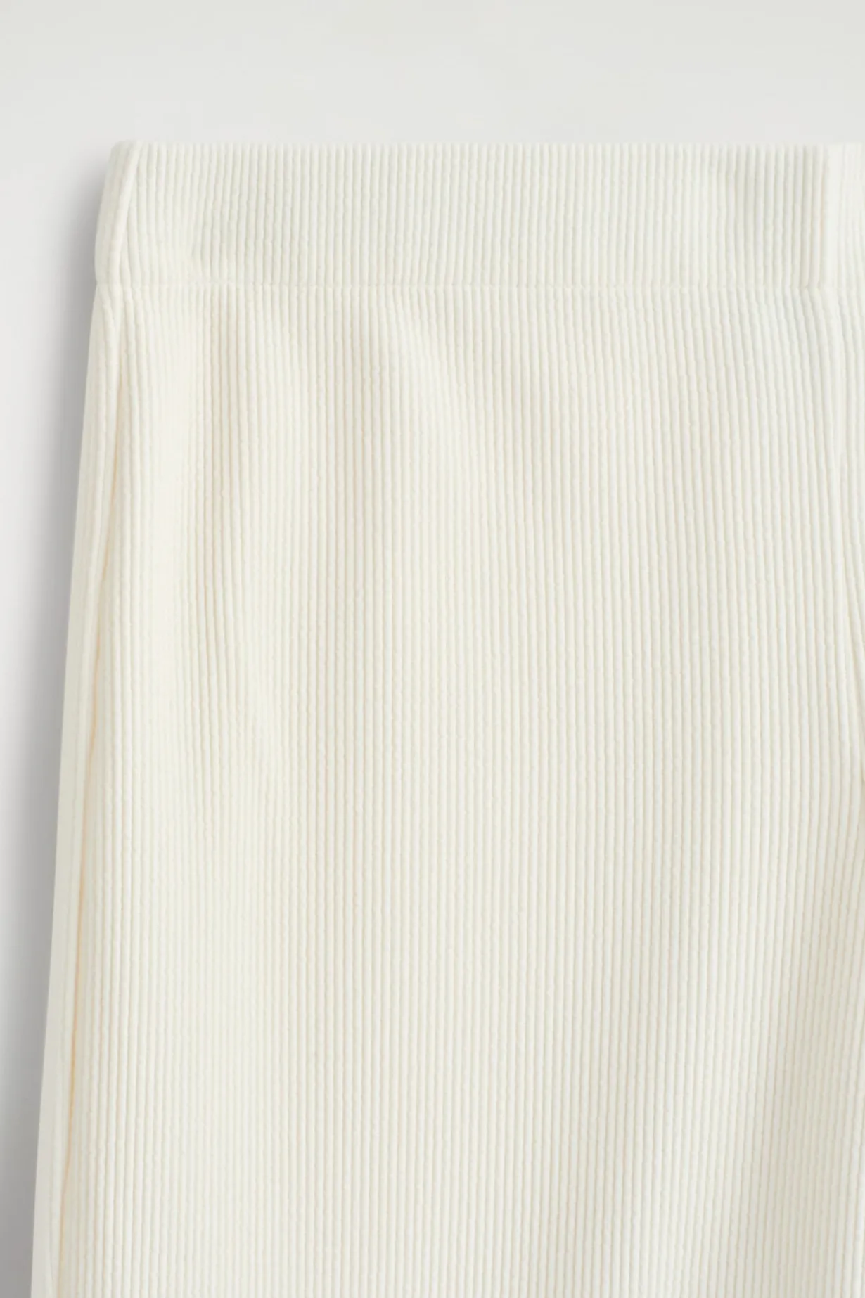 CORDHOSE MIT WEITEM BEIN