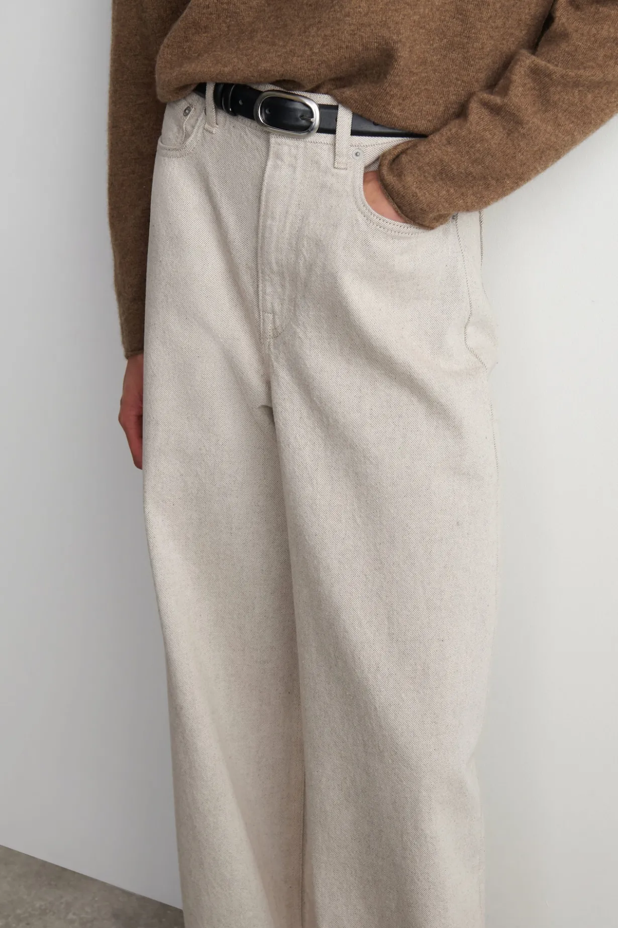 DIAL JEANS MIT WEITEM BEIN
