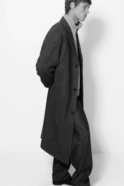 DOME JEANS MIT GERADEM BEIN UND LOCKERER PASSFORM