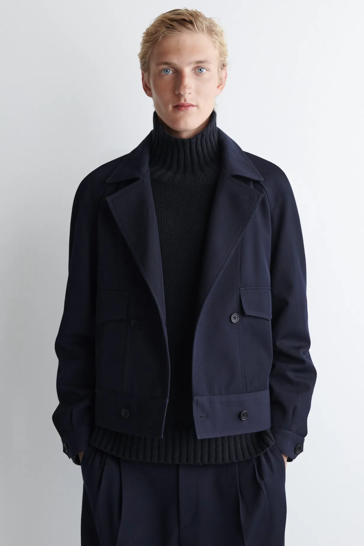 DOPPELREIHIGE JACKE AUS WOLL-MIX
