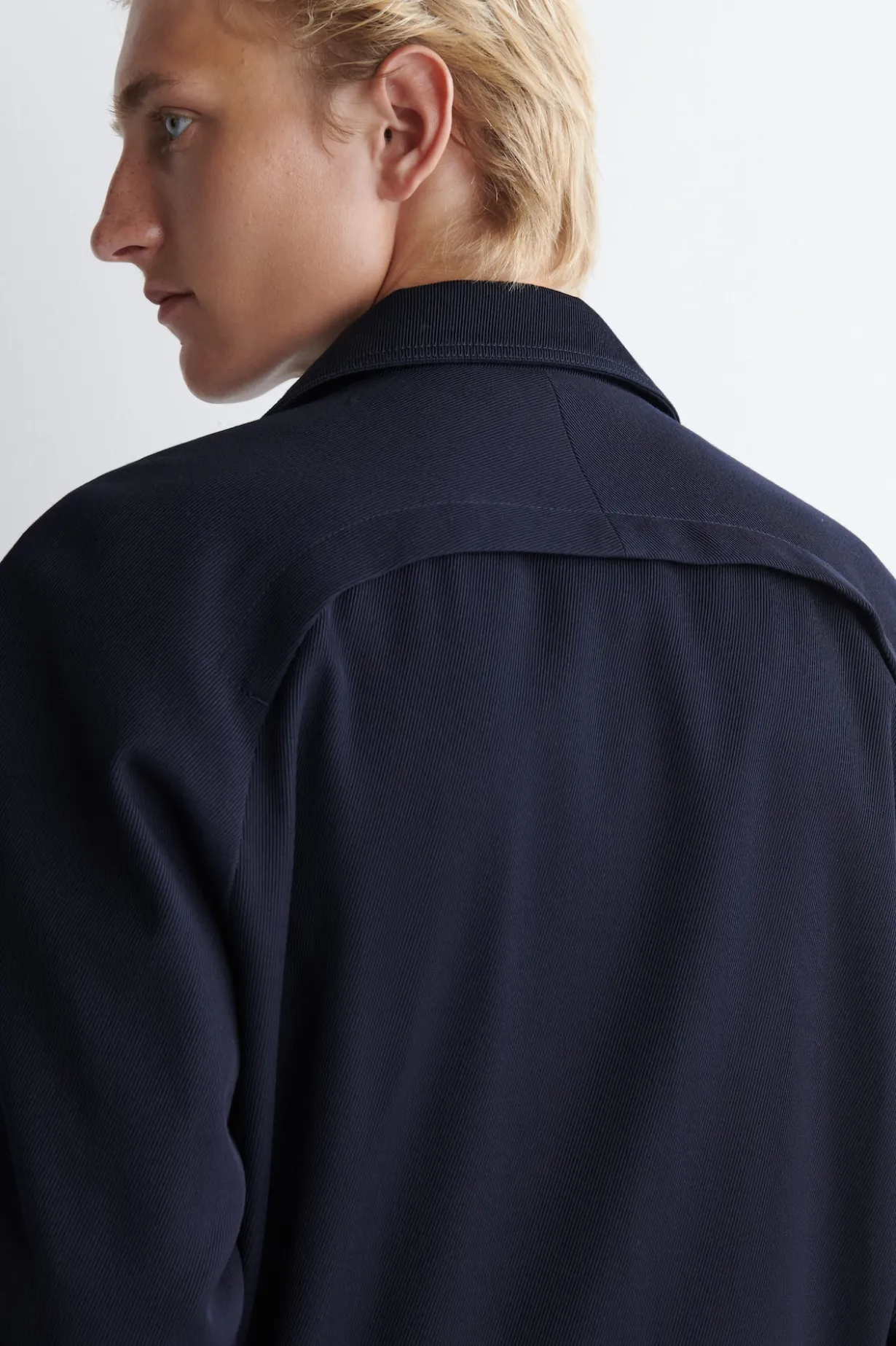 DOPPELREIHIGE JACKE AUS WOLL-MIX