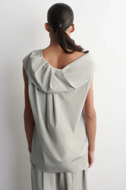 DRAPIERTES OBERTEIL MIT OVERSIZED-PASSFORM