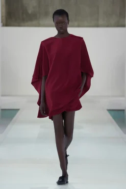 DRAPIERTES SEIDENMINIKLEID