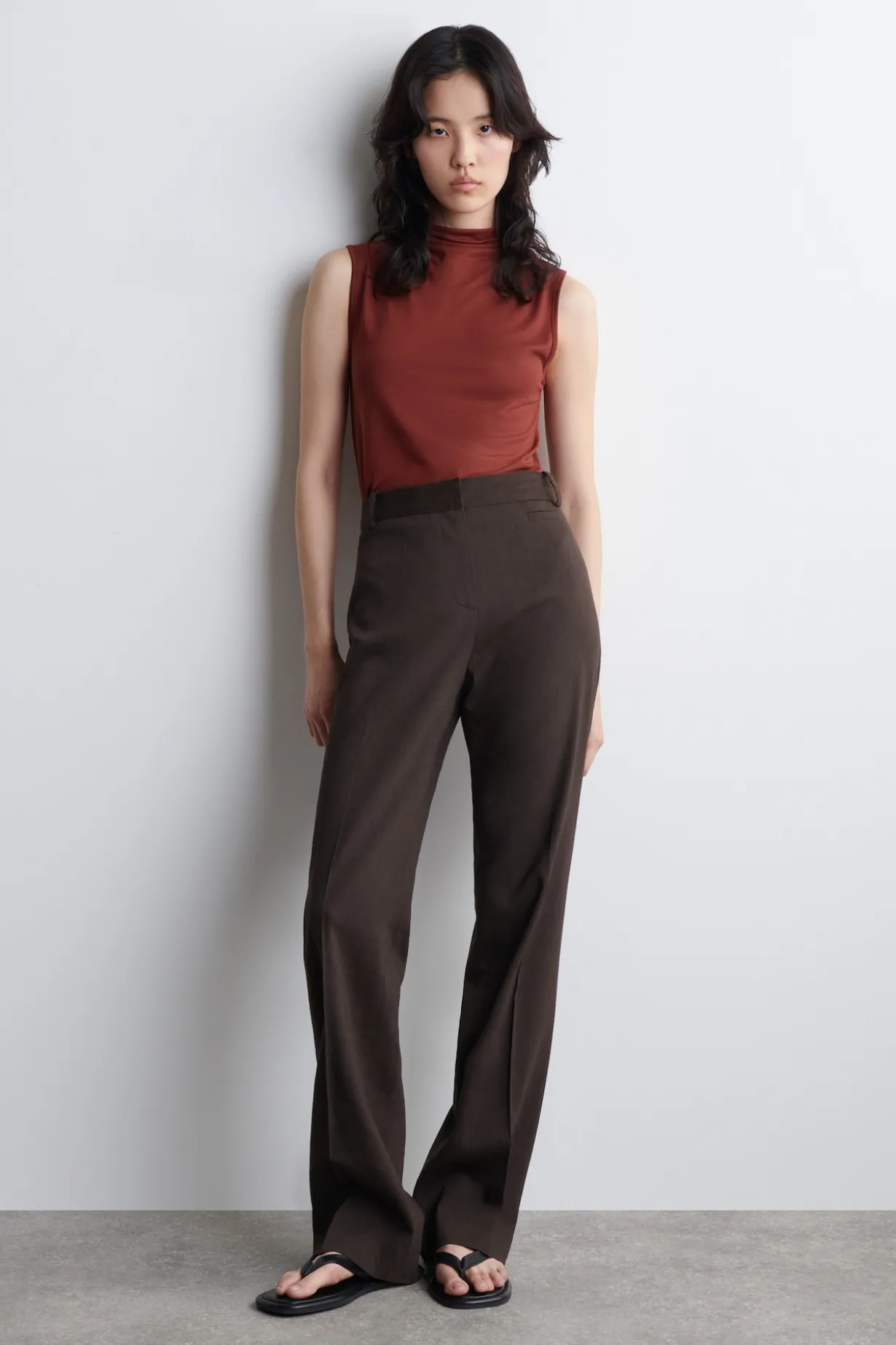 DRAPIERTES TANKTOP MIT ROLLKRAGEN
