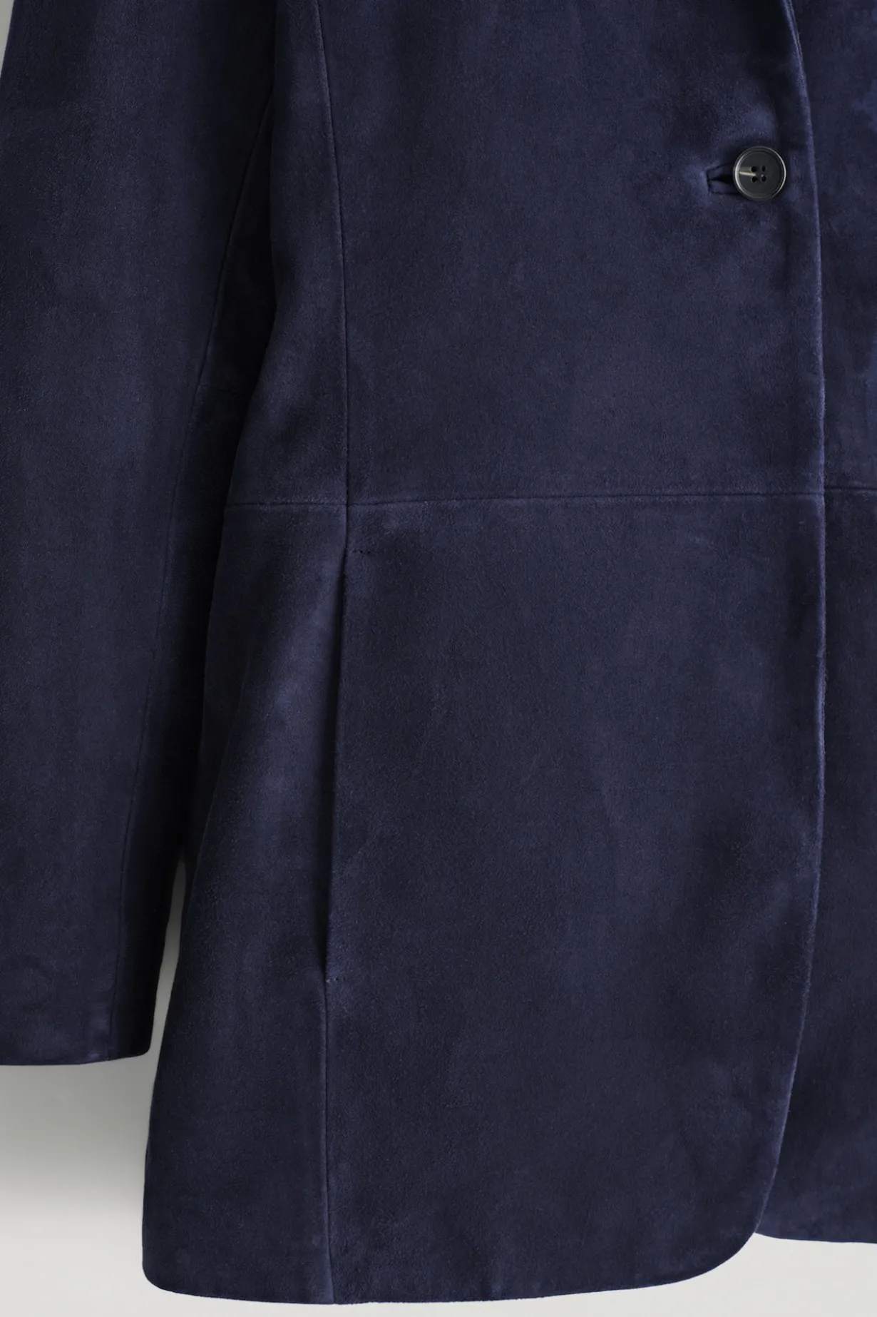 EINREIHIGER BLAZER AUS VELOURSLEDER