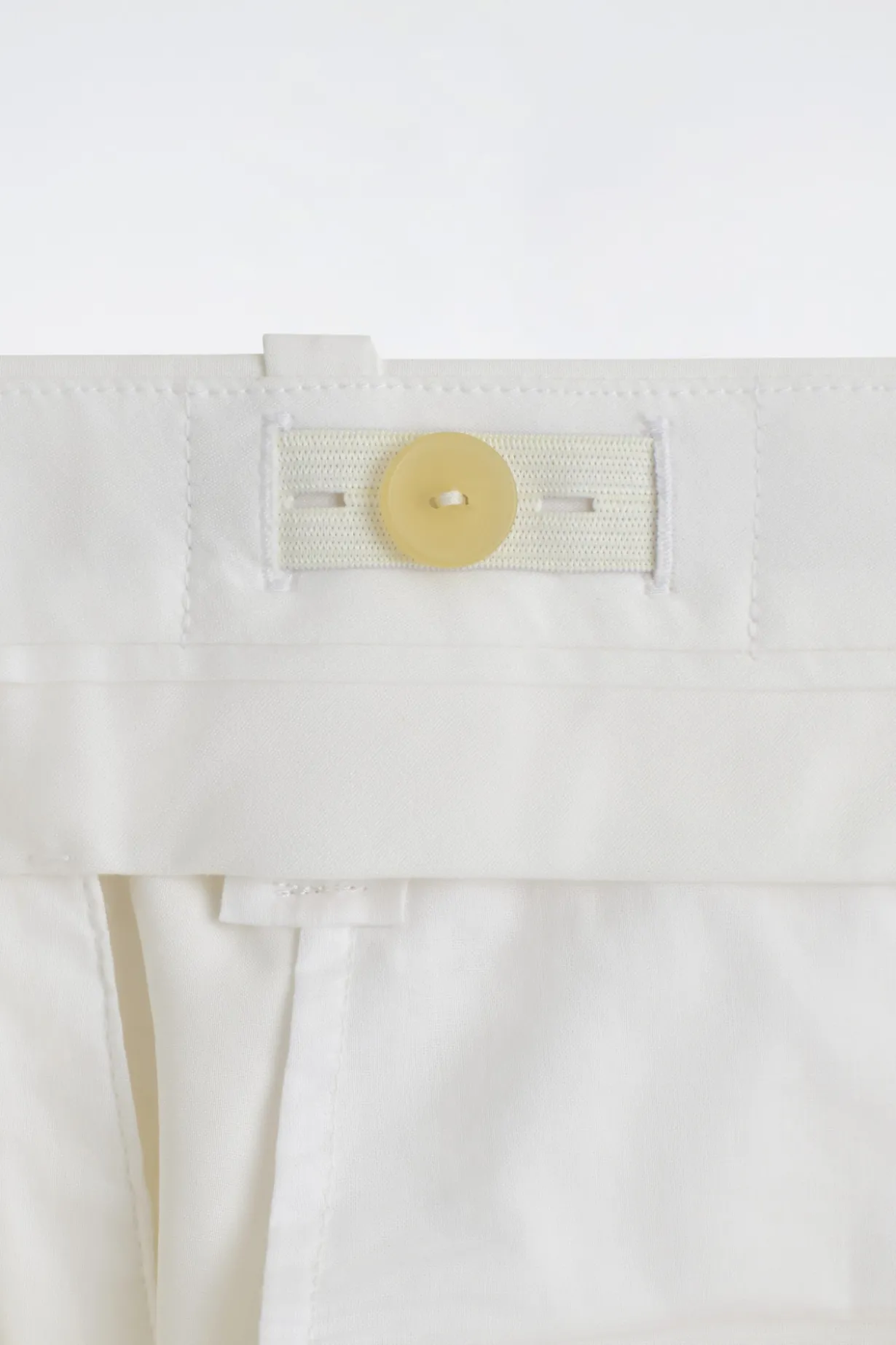 ELEGANTE BAUMWOLL-POPELINE-SHORTS