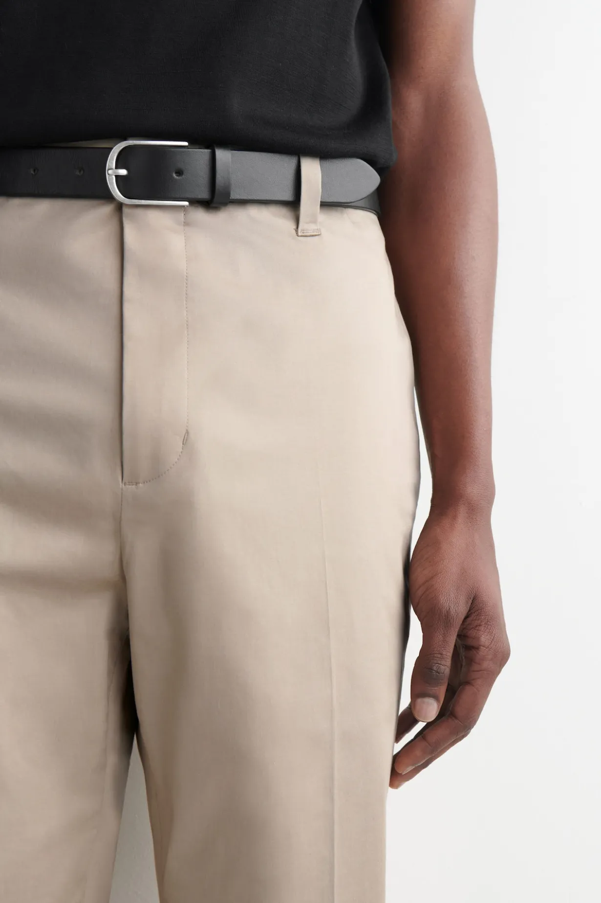 ELEGANTE HOSE IN SCHMALER PASSFORM