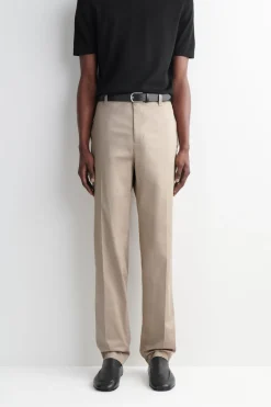 ELEGANTE HOSE IN SCHMALER PASSFORM