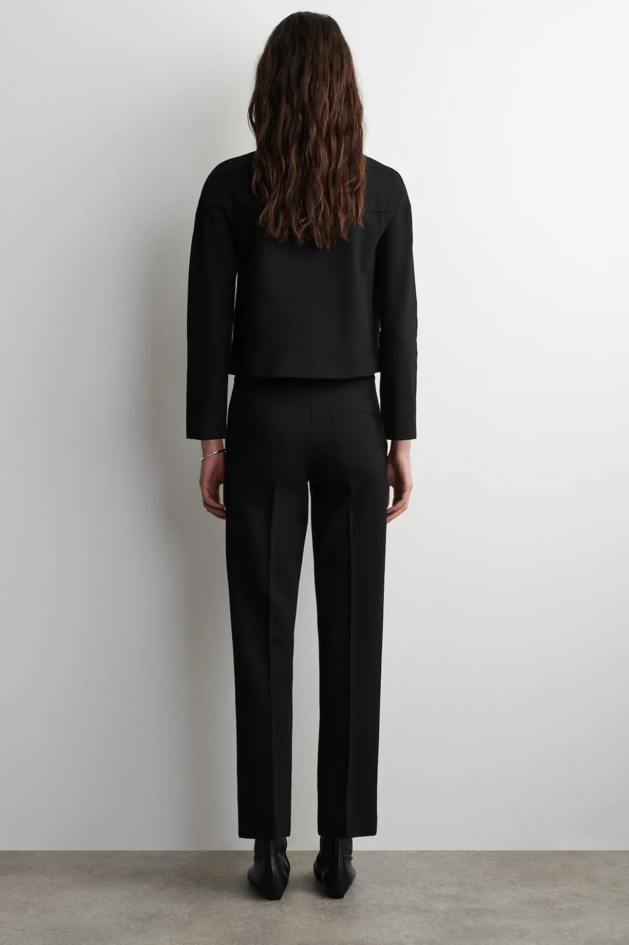 ELEGANTE HOSE MIT GERADEM BEIN