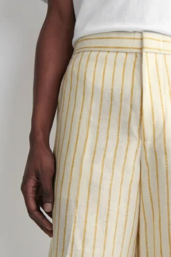 ELEGANTE LEINEN-SHORTS