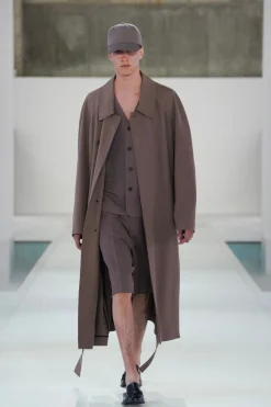 ELEGANTE SHORTS AUS LEINEN-MIX